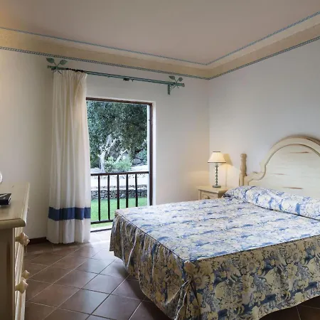 Il Giardino Degli Oleandri In Порто-Черво